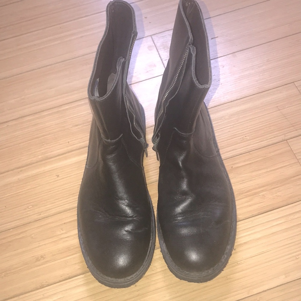 A.P.C boots